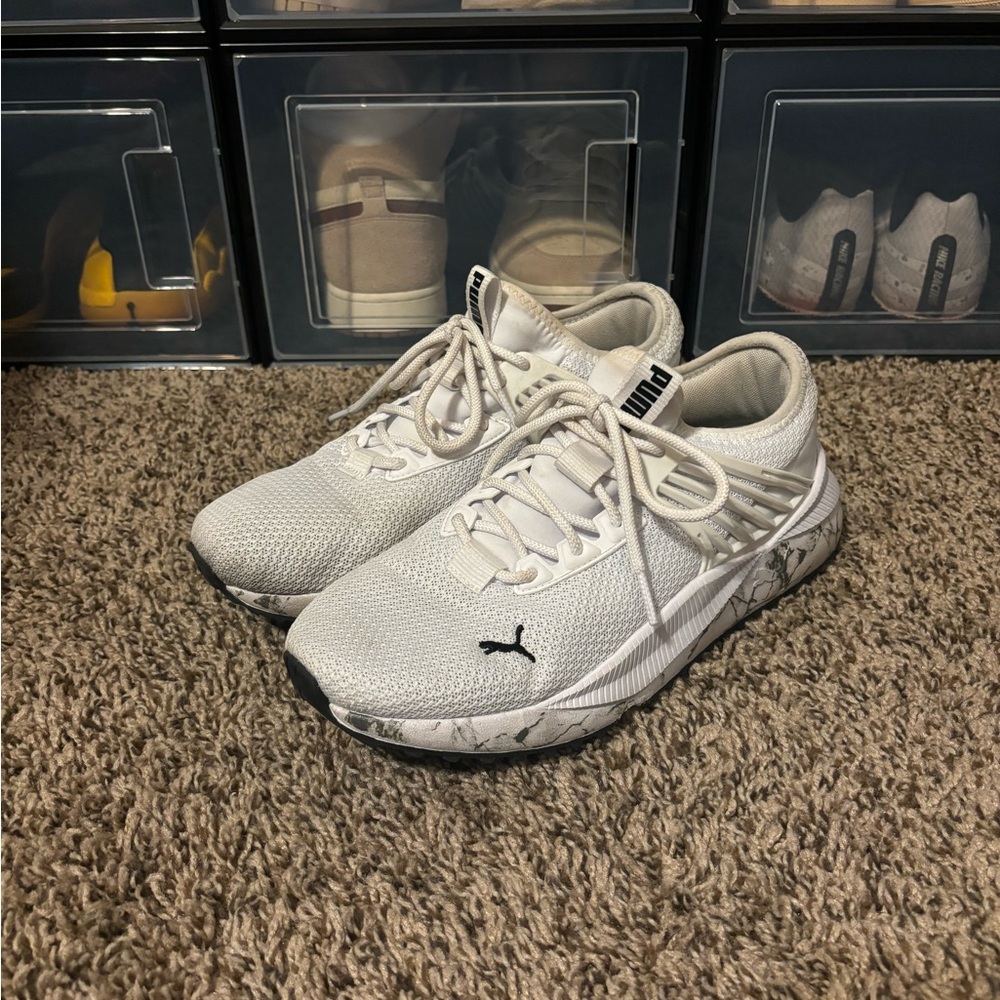 Puma women’s running shoe - size 9.5